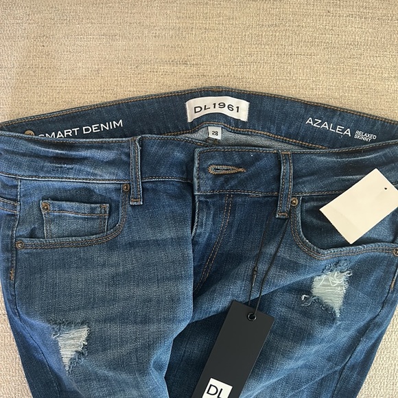 DL Smart Denim Azalea Relaxed Skinny Jeans - Picture 3 of 4
